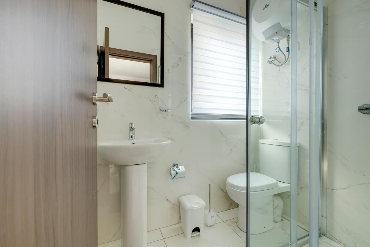 Chic 2Br Penthouse Steps From The Promenade Apartamento Sliema Exterior foto
