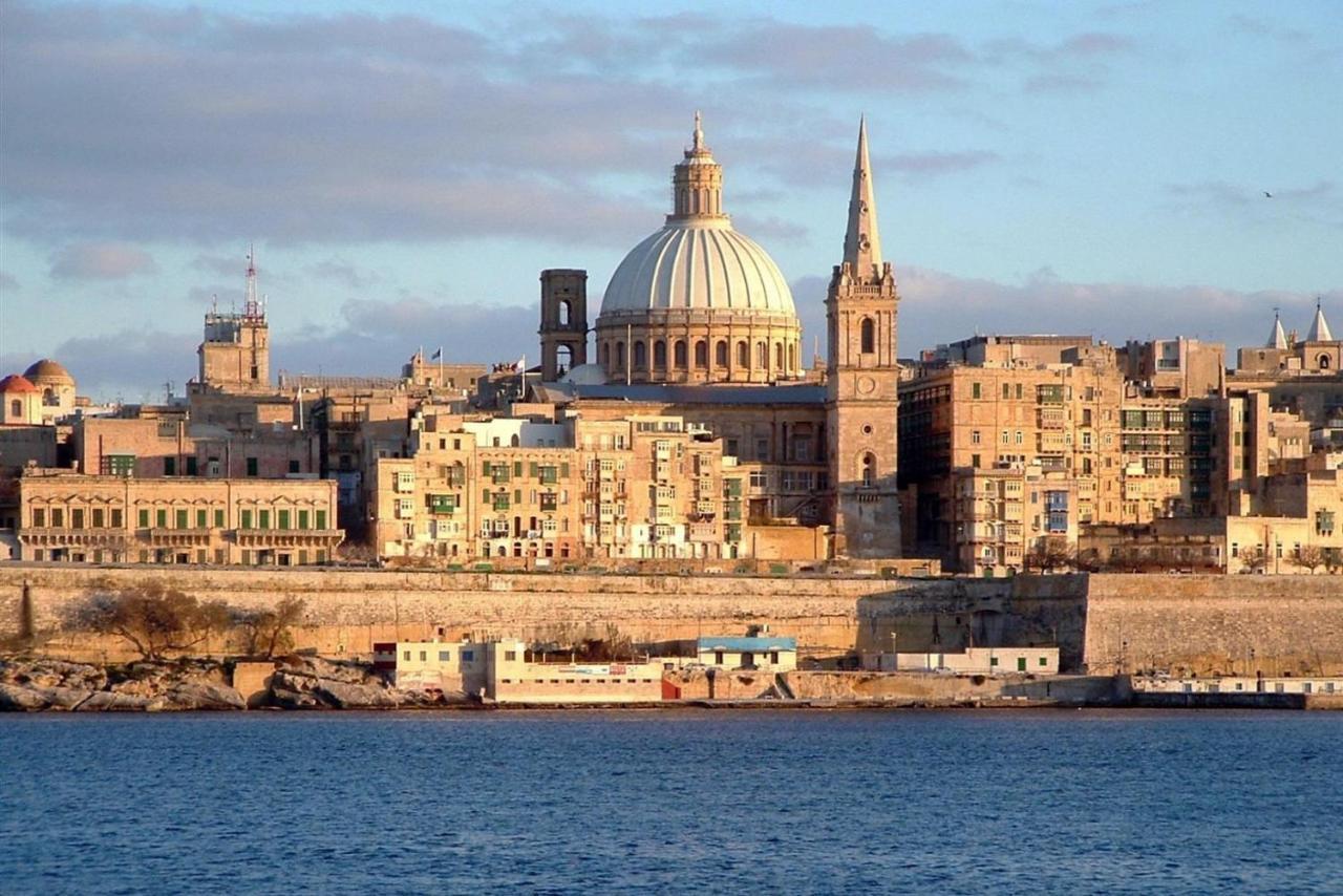 Chic 2Br Penthouse Steps From The Promenade Apartamento Sliema Exterior foto