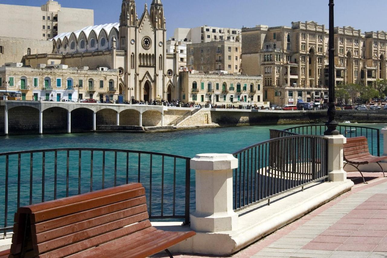 Chic 2Br Penthouse Steps From The Promenade Apartamento Sliema Exterior foto