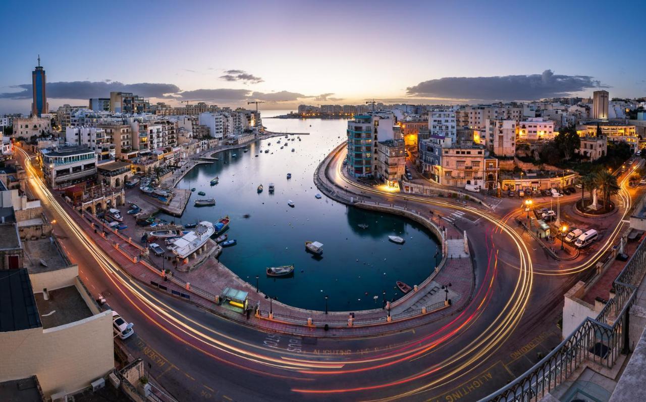 Chic 2Br Penthouse Steps From The Promenade Apartamento Sliema Exterior foto