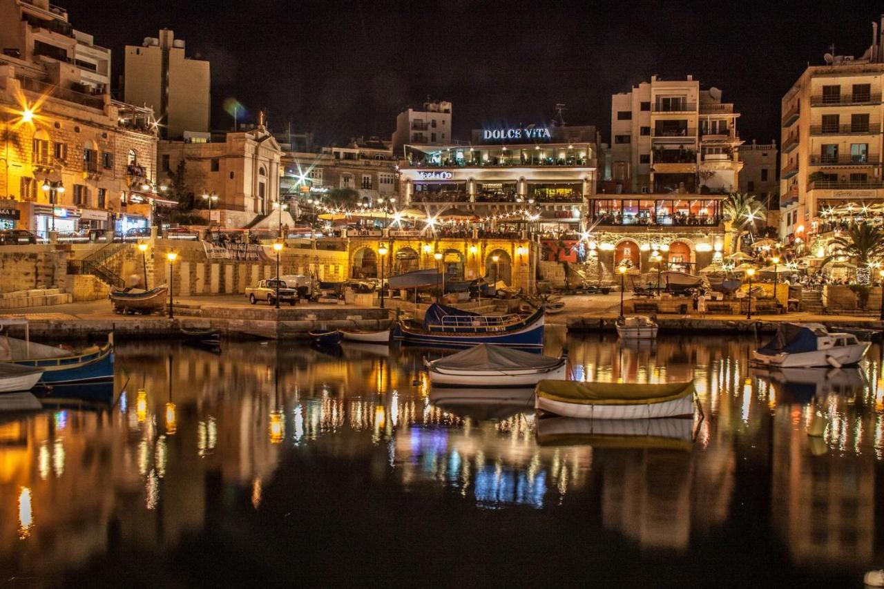 Chic 2Br Penthouse Steps From The Promenade Apartamento Sliema Exterior foto